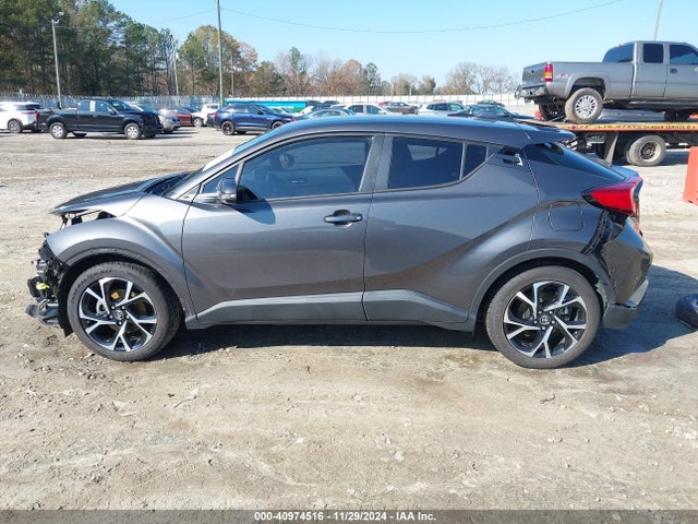 Toyota C-HR XLE 2019 NMTKHMBX7KR093178 Image 15