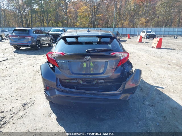 Toyota C-HR XLE 2019 NMTKHMBX7KR093178 Image 17