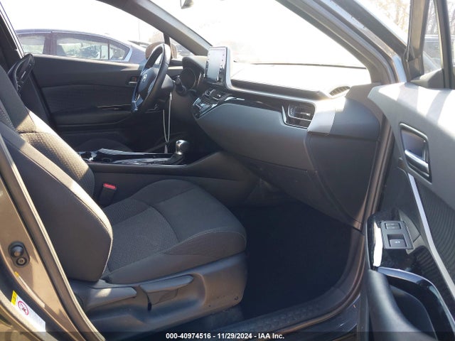 Toyota C-HR XLE 2019 NMTKHMBX7KR093178 Image 5