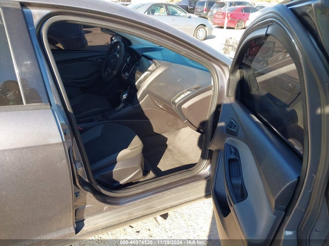 Ford Focus 2014 1FADP3E20EL229461 Image 16