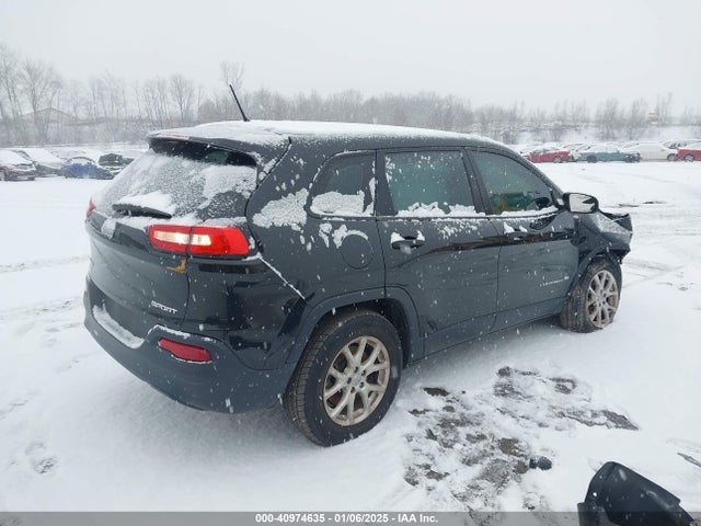 1C4PJMAB0EW317820 Jeep Cherokee Sport