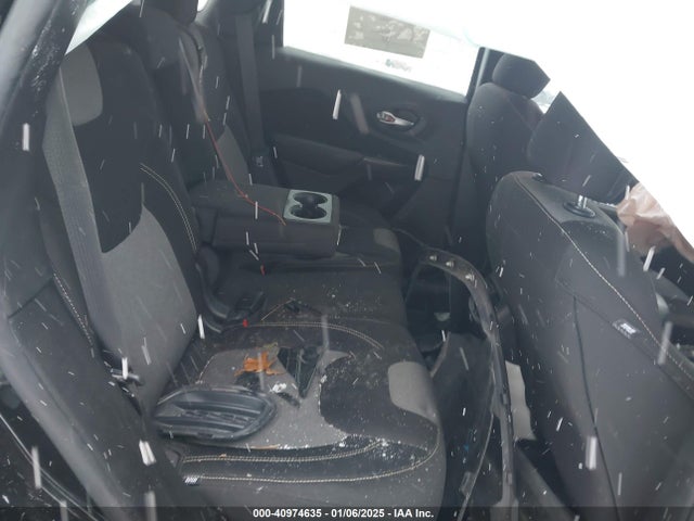 1C4PJMAB0EW317820 Jeep Cherokee Sport