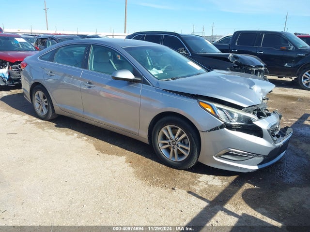 Hyundai SONATA SE 2015 5NPE24AF5FH176046 Image 1