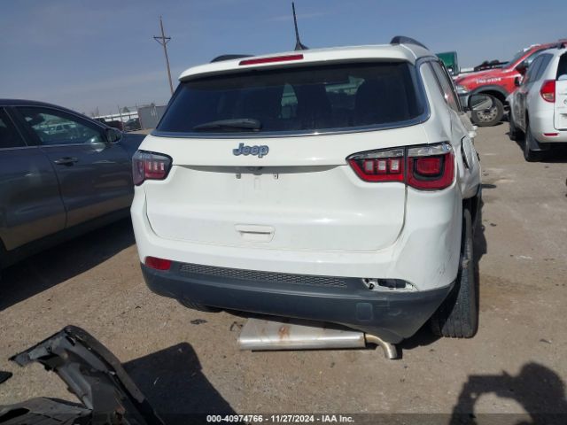 3C4NJCBB4HT598000 Jeep New Compass Latitude Fwd