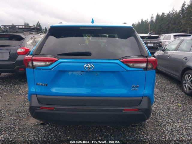 2T3A1RFV2KW055654 Toyota Rav4 Xle Premium