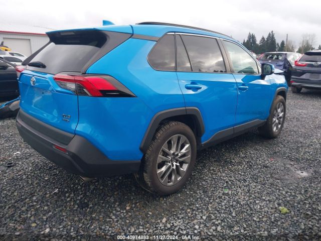 2T3A1RFV2KW055654 Toyota Rav4 Xle Premium