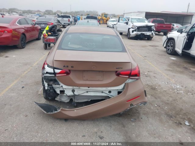 W1K3G4FB3LJ211352 Mercedes-Benz A 220 4matic