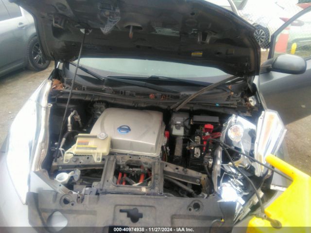 1N4AZ0CP9FC312950 Nissan LEAF S