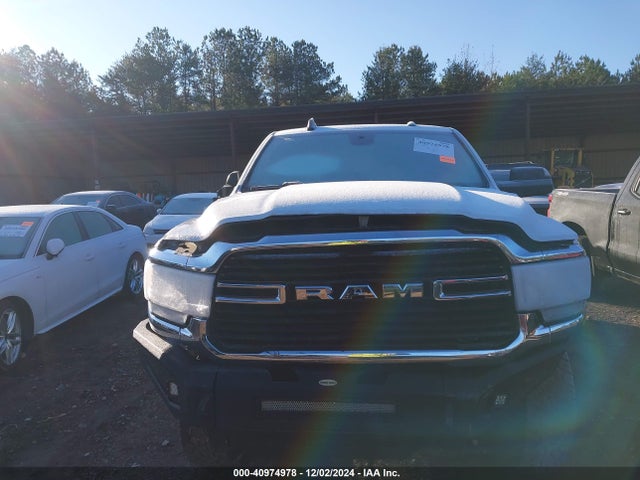 3C6UR5DL2LG132709 RAM 2500 Big Horn  4x4 6'4 Box