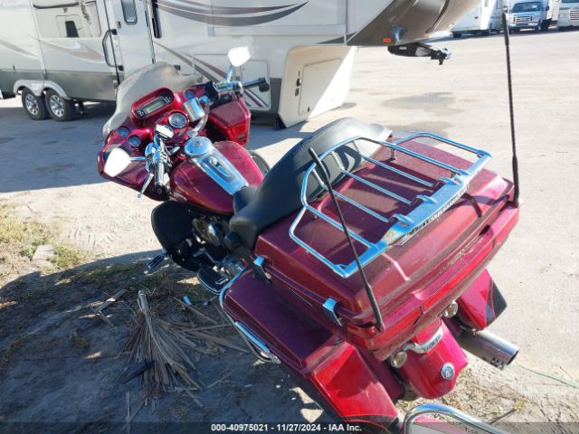 2011 HARLEY-DAVIDSON FLTRUSE 1HD1TA81XBB958471 Photo 2