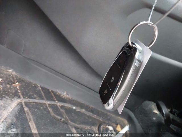 1GNERFKW1MJ103824 Chevrolet Traverse Fwd Ls