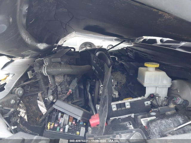 1C6SRFJT5KN686530 RAM 1500 Laramie  4x4 5'7 Box