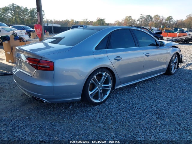 Audi S8 4.0t 2015 WAUK2AFD7FN022783 Image 4