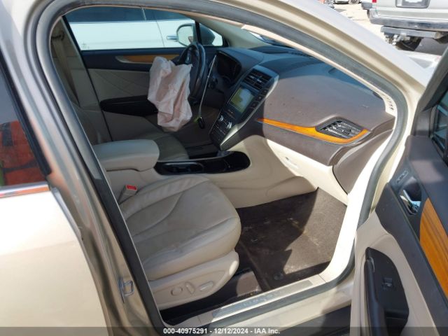5LMCJ2C93HUL71134 Lincoln MKC SELECT