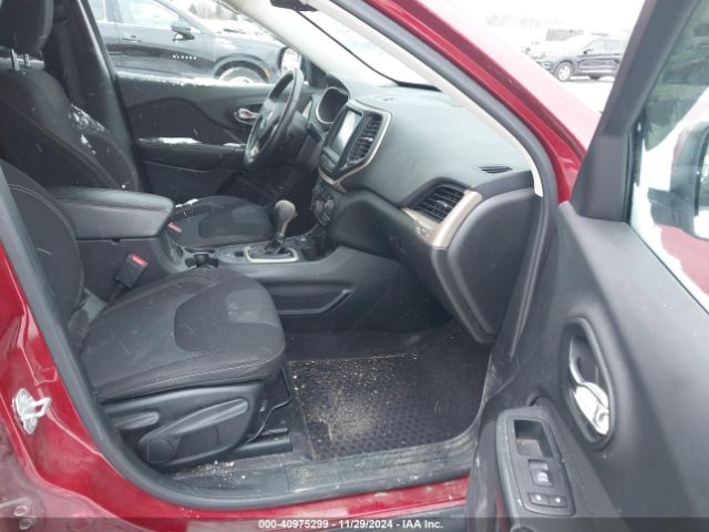 1C4PJMCB0HW537668 Jeep Cherokee Latitude 4x4
