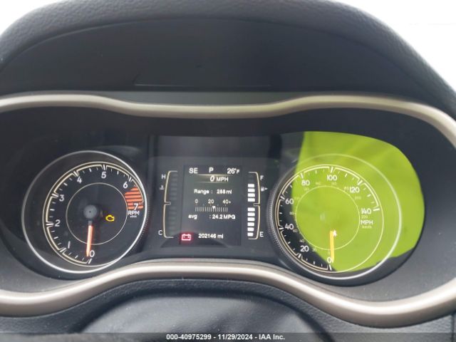 1C4PJMCB0HW537668 Jeep Cherokee Latitude 4x4