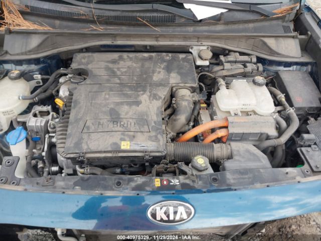 KNDCC3LC8H5037923 KIA NIRO EX