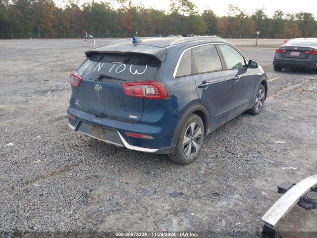 KNDCC3LC8H5037923 KIA NIRO EX