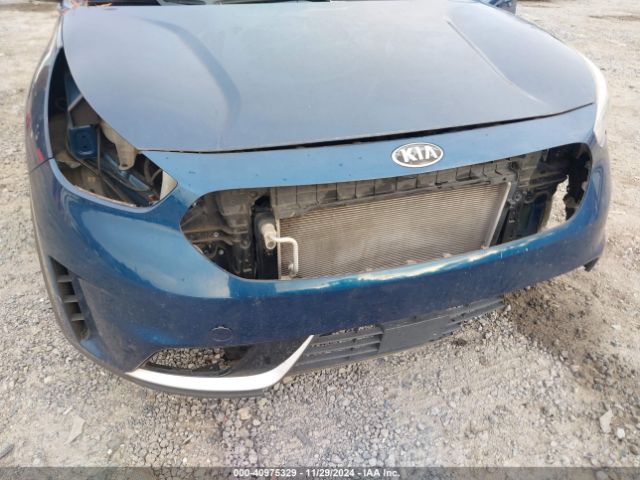 KNDCC3LC8H5037923 KIA NIRO EX