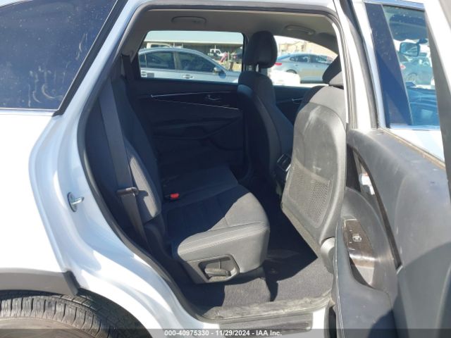 5XYPG4A57HG217076 KIA Sorento 3.3l Lx