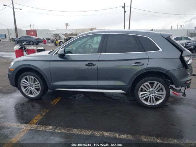 WA1BNAFY0J2017409 Audi Q5 2.0t Premium/2.0t Tech Premium