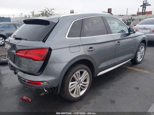 WA1BNAFY0J2017409 Audi Q5 2.0t Premium/2.0t Tech Premium