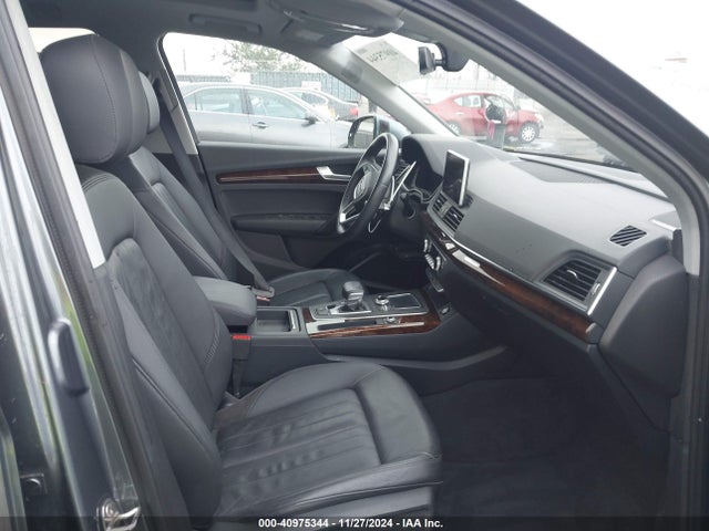 WA1BNAFY0J2017409 Audi Q5 2.0t Premium/2.0t Tech Premium