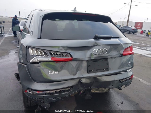 WA1BNAFY0J2017409 Audi Q5 2.0t Premium/2.0t Tech Premium