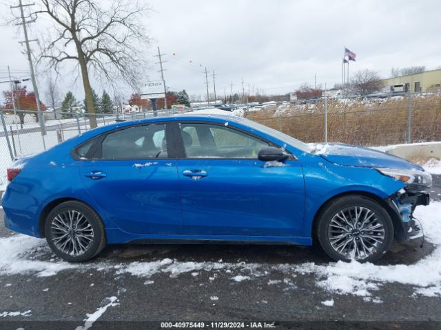 3KPF54AD5PE661433 KIA Forte Gt-line