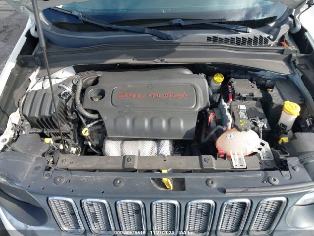 ZACCJABT3FPB32664 Jeep Renegade Latitude