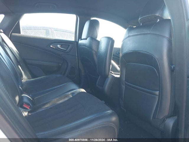 1C3CCCBB3FN564777 Chrysler 200 S