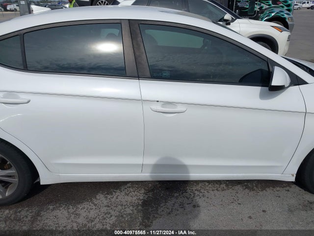 Hyundai ELANTRA SEL 2018 5NPD84LF9JH323548 Image 13