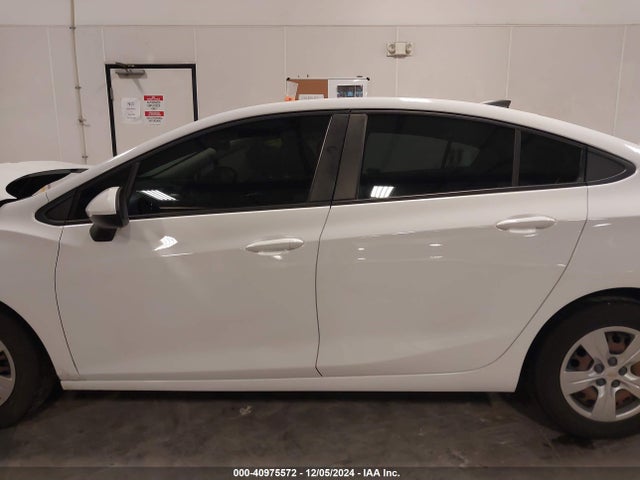 Chevrolet Cruze Ls Auto 2018 1G1BC5SM8J7197143 Image 14