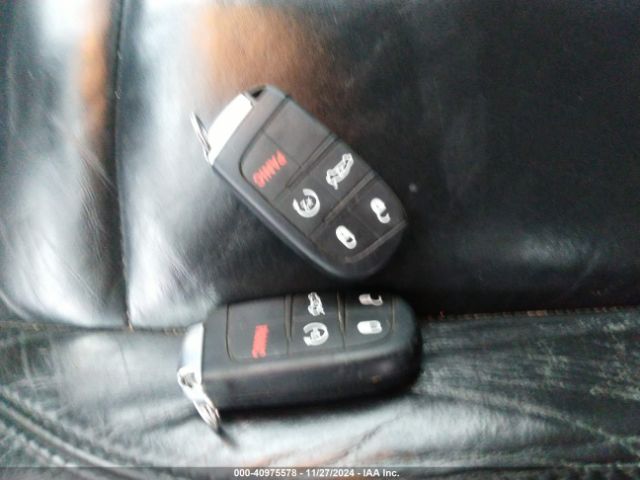 1C3CCCEG9FN553709 Chrysler 200 C