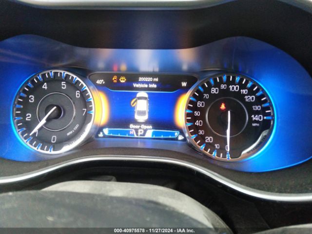 1C3CCCEG9FN553709 Chrysler 200 C
