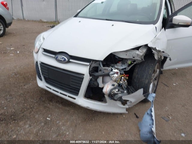 1FADP3F27EL298176 Ford FOCUS SE