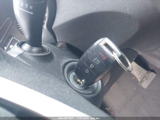 5XYPG4A31HG287753 KIA Sorento 2.4l Lx