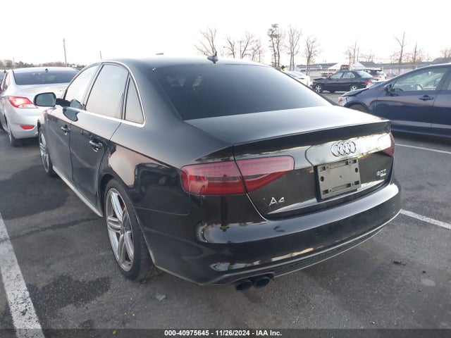 2013 AUDI A4 WAUKFAFL9DN015049 Photo 2