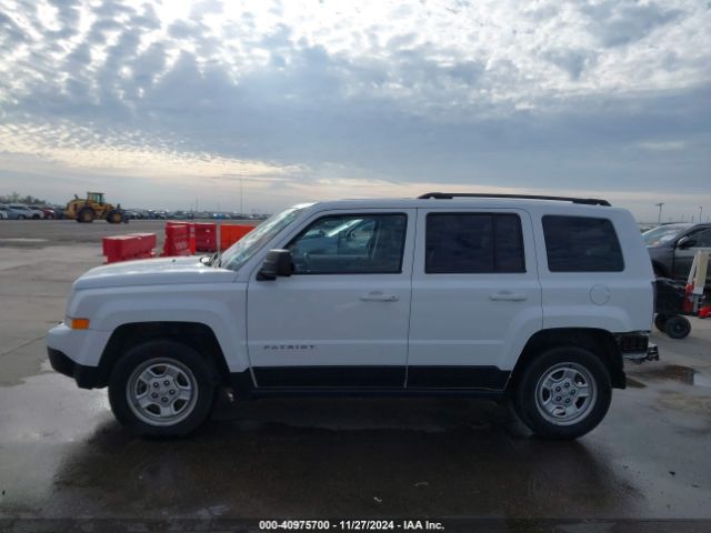 1C4NJPBB0HD121206 Jeep Patriot Sport Fwd