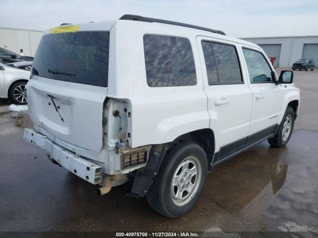 1C4NJPBB0HD121206 Jeep Patriot Sport Fwd