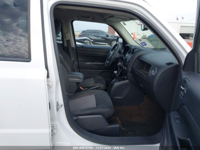 1C4NJPBB0HD121206 Jeep Patriot Sport Fwd