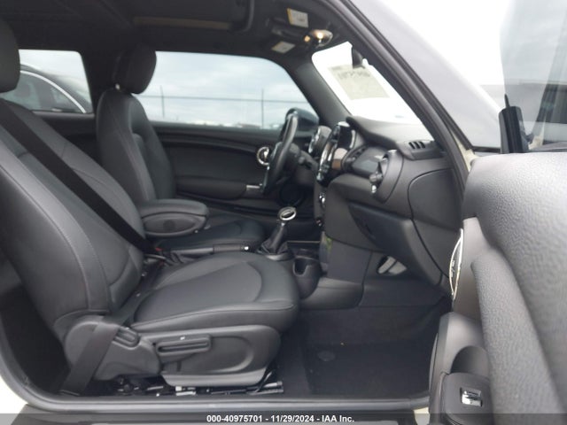 2019 MINI HARDTOP WMWXP5C52K2H31616 Photo 4