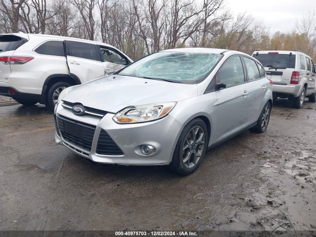 Ford FOCUS SE 2014 1FADP3K26EL168928 Image 2