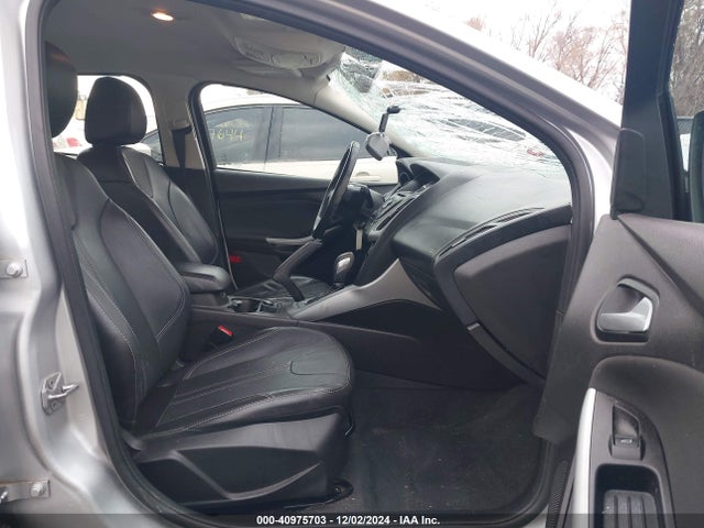 Ford FOCUS SE 2014 1FADP3K26EL168928 Image 5