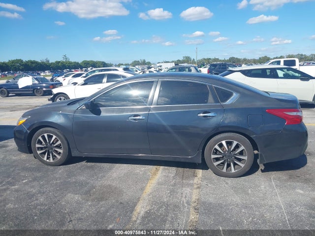 Nissan Altima 2.5 Sv 2018 1N4AL3AP7JC263133 Image 14