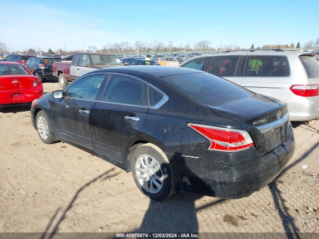 Nissan Altima 2.5 S 2015 1N4AL3AP1FC453100 Image 3