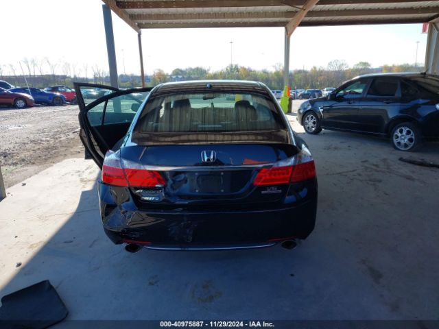 1HGCR3F92EA003611 Honda Accord Touring