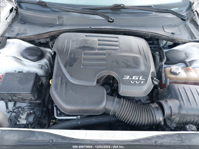 2C3CCABG6FH921569 Chrysler 300 300s