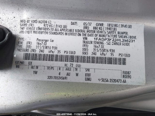 Ford FOCUS SE 2017 1FADP3K23HL286231 Image 9