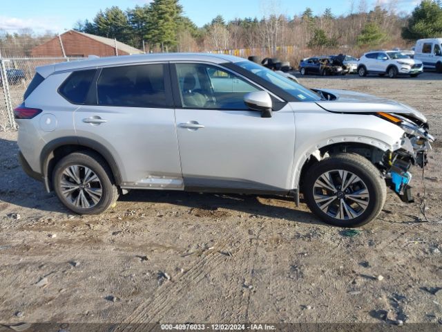 5N1BT3BB3NC708485 Nissan Rogue Sv Intelligent Awd